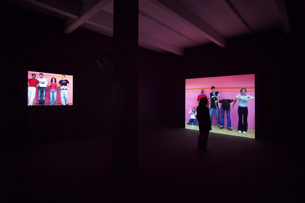 03_Phil_Collins_2006_Ausstellungsansicht_KunstHalle_SanktGallen